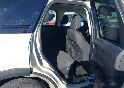 2024 Ford Bronco Sport Badlands z USA, uszkodzony, nr VIN 3FMCR9D97RRF70490